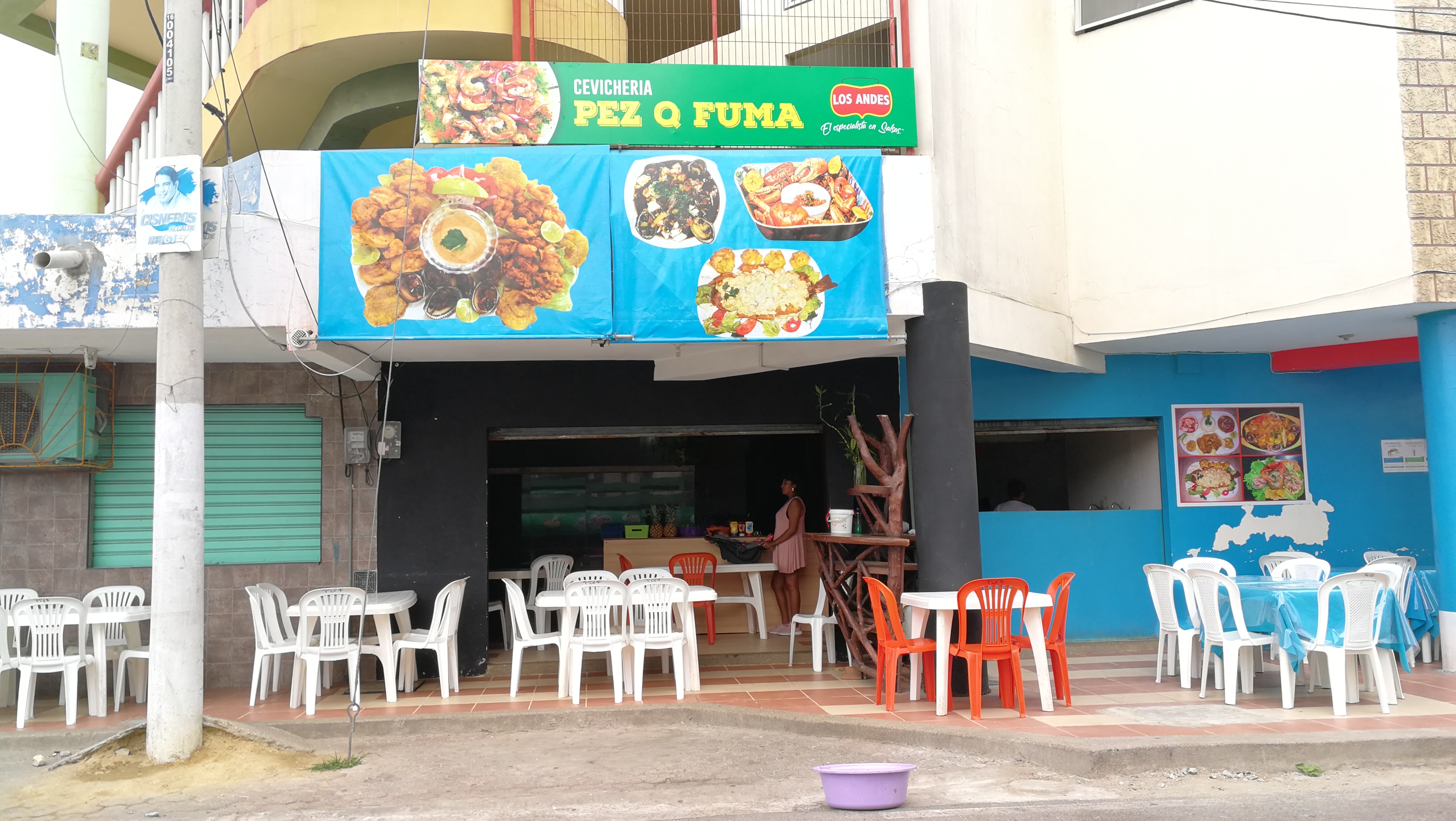 Foto de CEVICHERIA EL PEZ Q FUMA