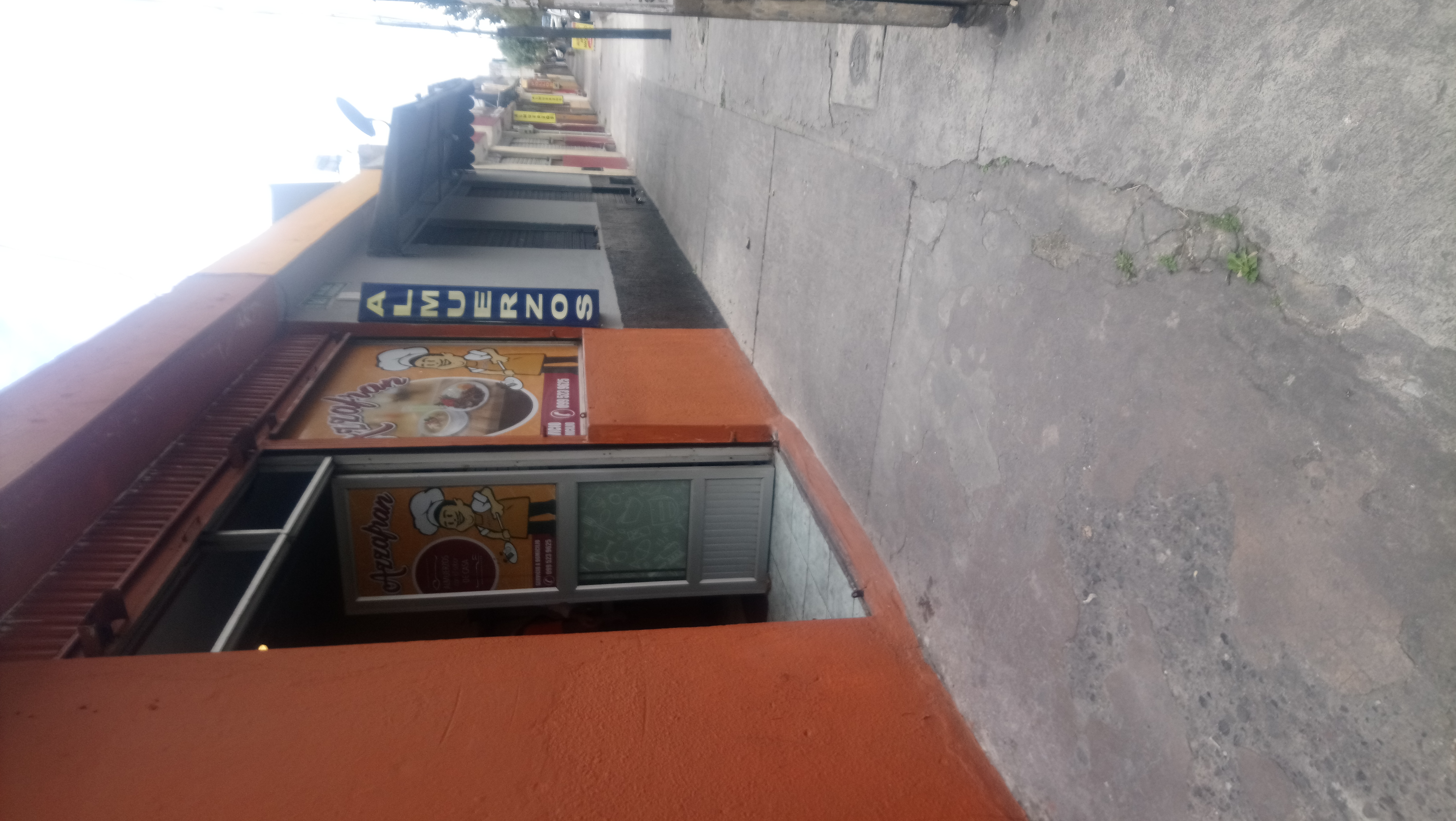 Foto de ALMUERZOS AZAFRAN