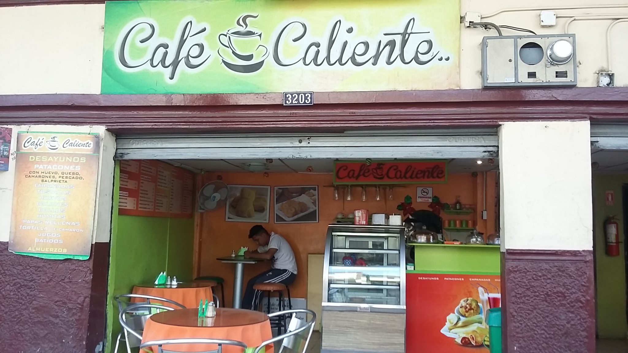 Foto de CAFé CALIENTE