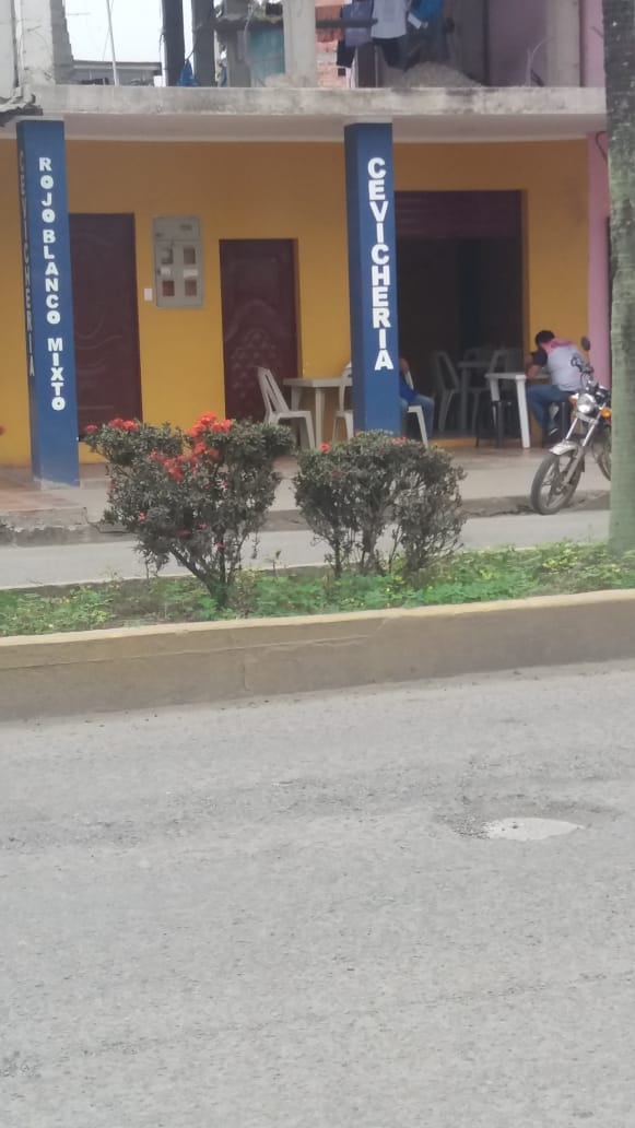 Foto de CEVICHERIA EL BOMBILLO