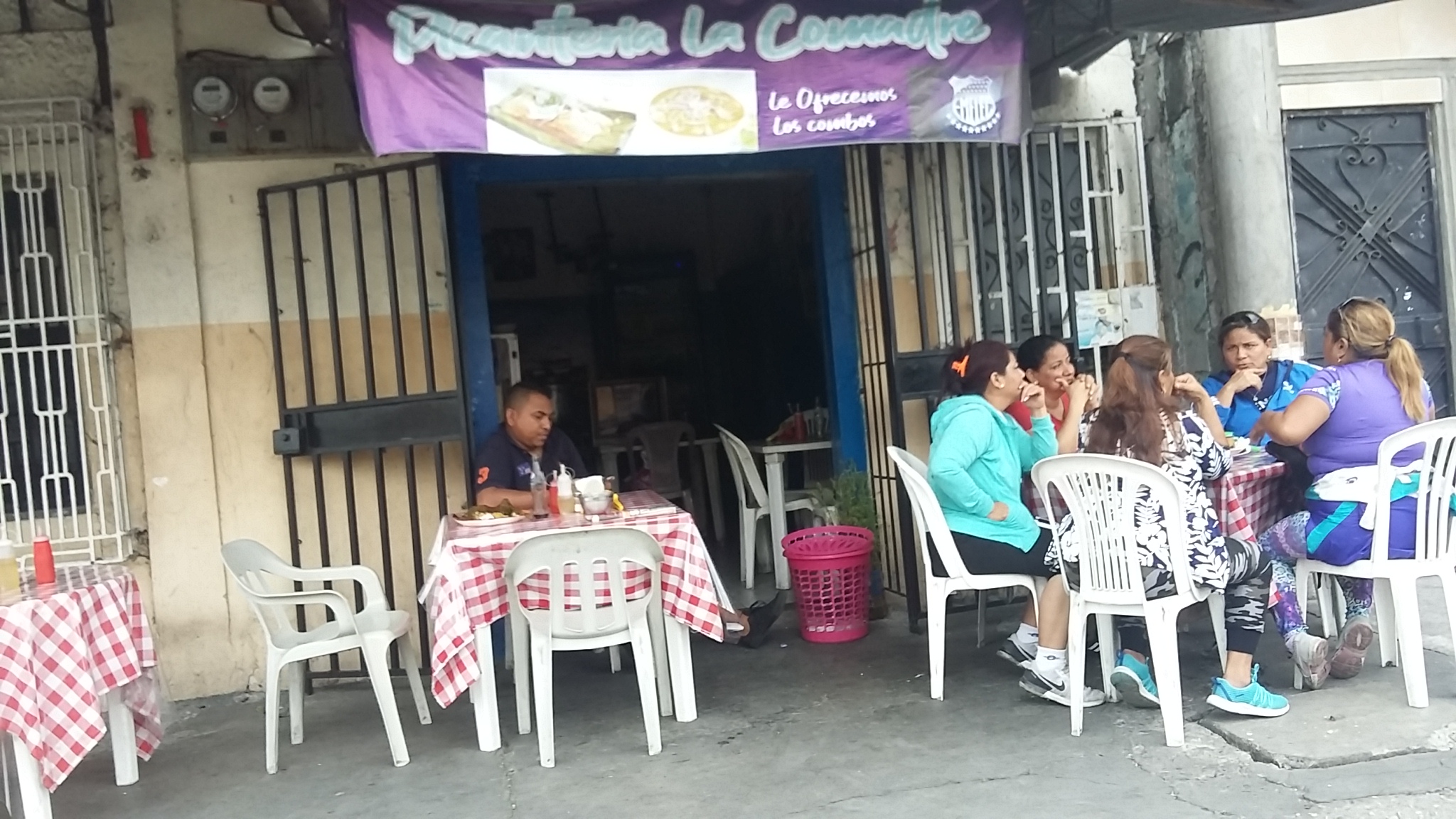 Foto de PICANTERIA LA COMADRONA