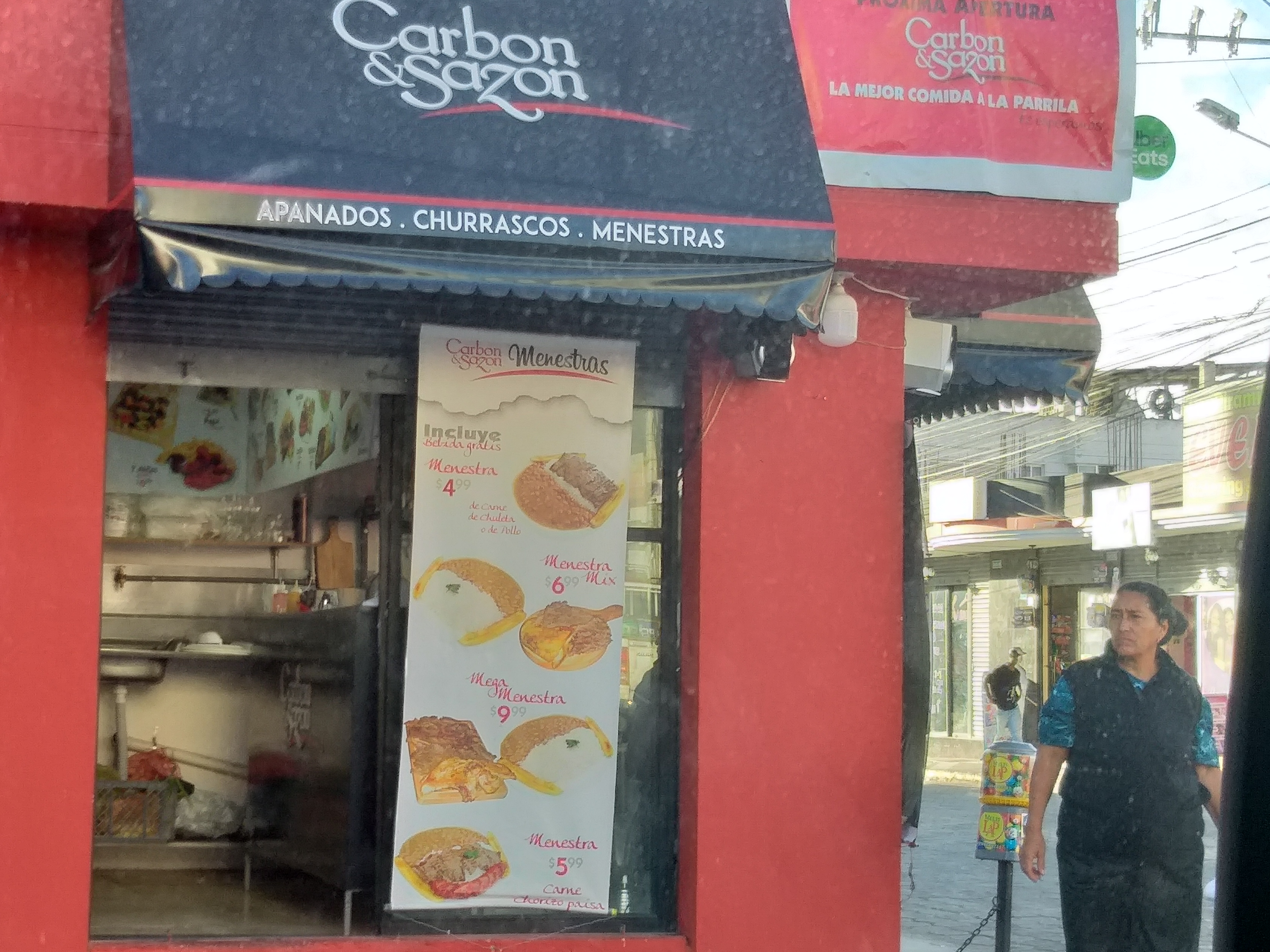 Foto de CARBóN Y SAZóN