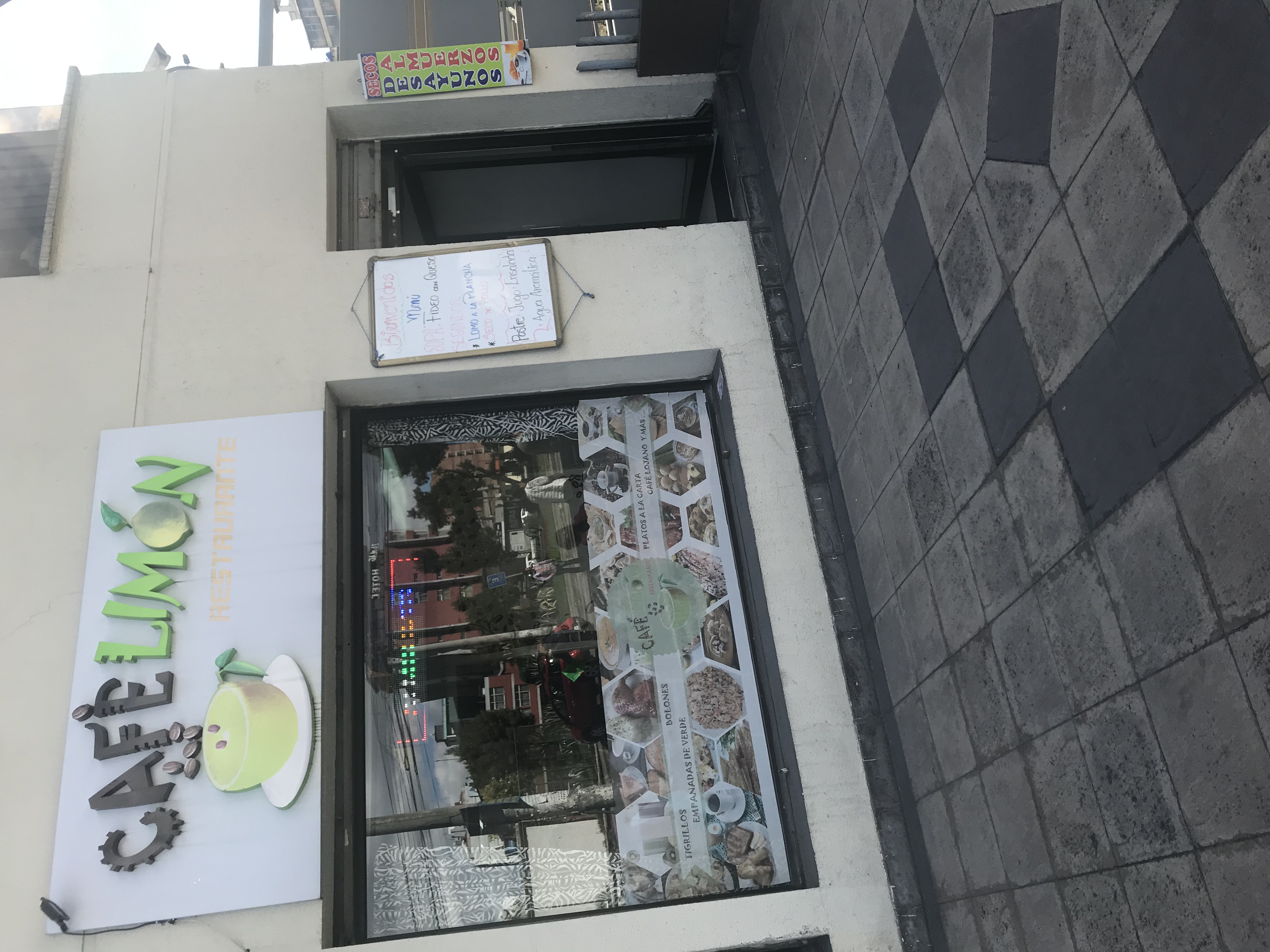 Foto de CAFé LIMóN