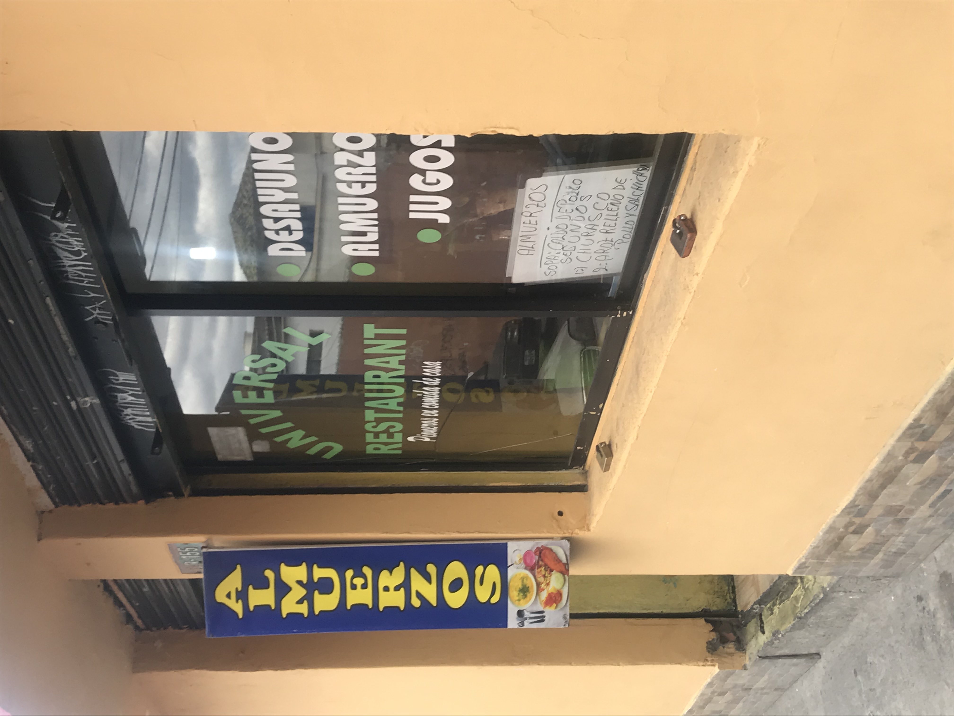 Foto de UNIVERSAL