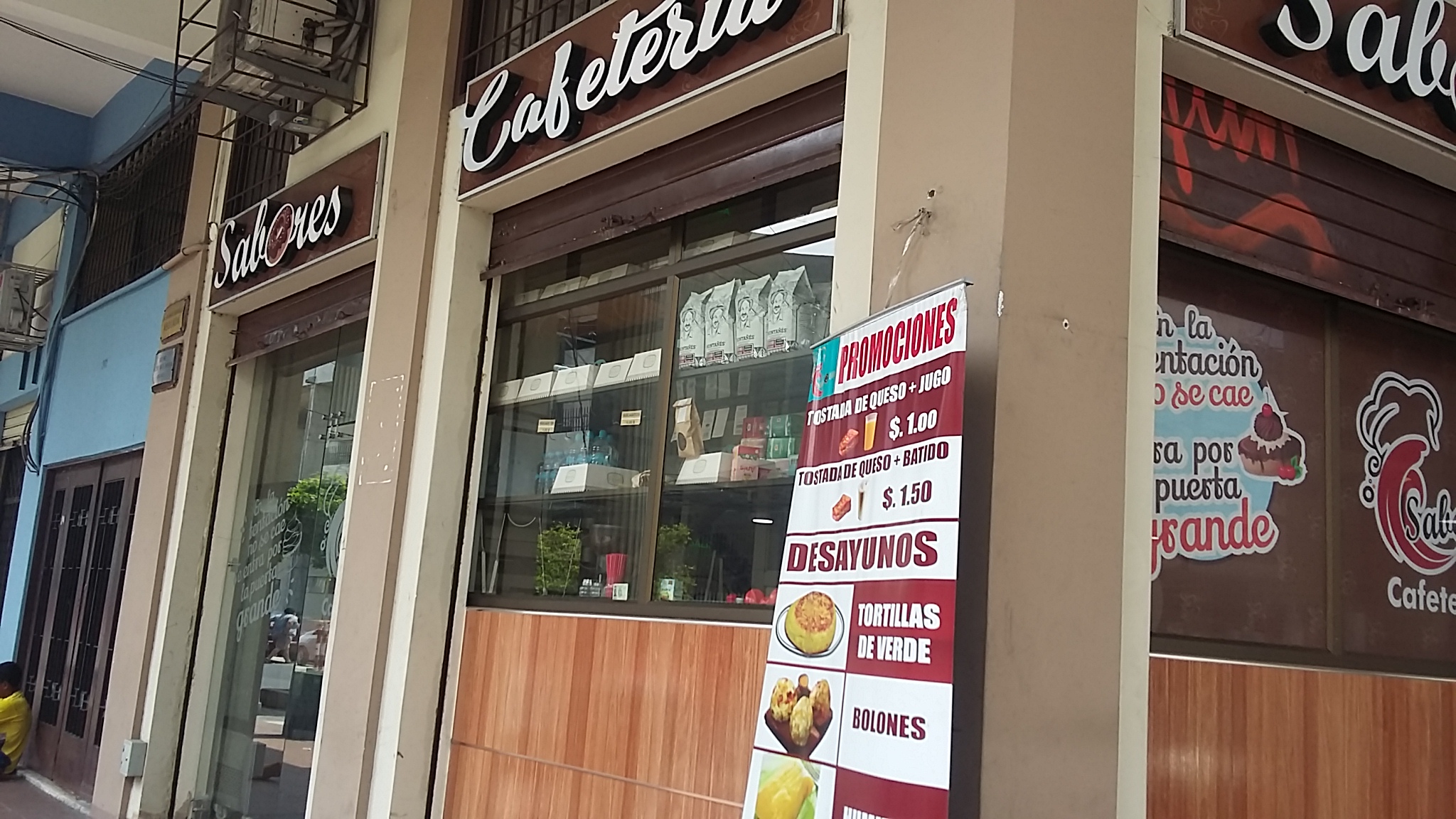 Foto de SABORES CAFETERIA