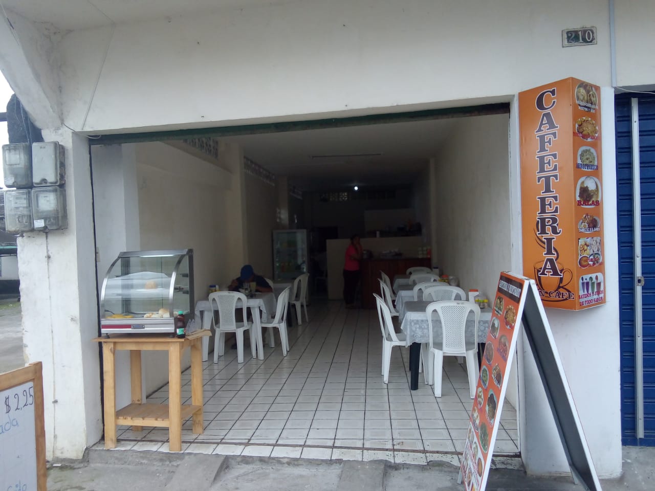 Foto de CAFETERíA BOLON ESMERALDEñO